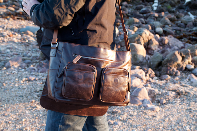Kelly Boy bag in use